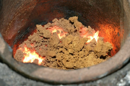 氯化钯盐酸溶液什么颜色（钯碳氧化钯）